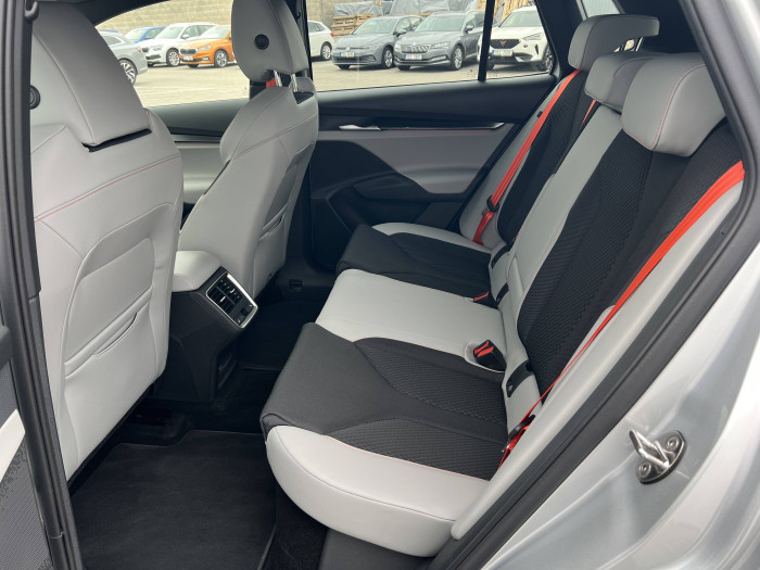 Škoda Elroq Premium Lodge 85 82 kWh elektro  / 210kW na operativní leasing