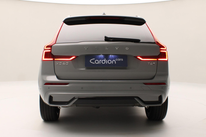 Volvo XC60 T6 AWD AUT DARK PLUS na operativní leasing