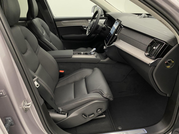 Volvo XC90 T8 AWD RECHARGE BRIGHT PLUS 7m na operativní leasing