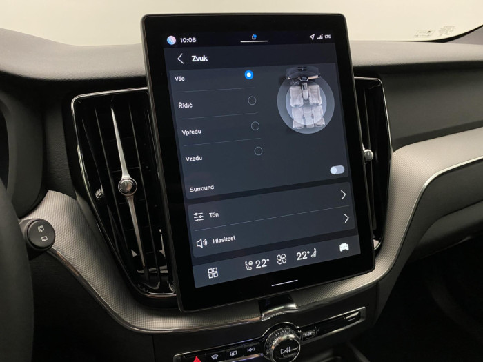 Volvo XC60 T6 AWD AUT PLUS BLACK EDITION na operativní leasing