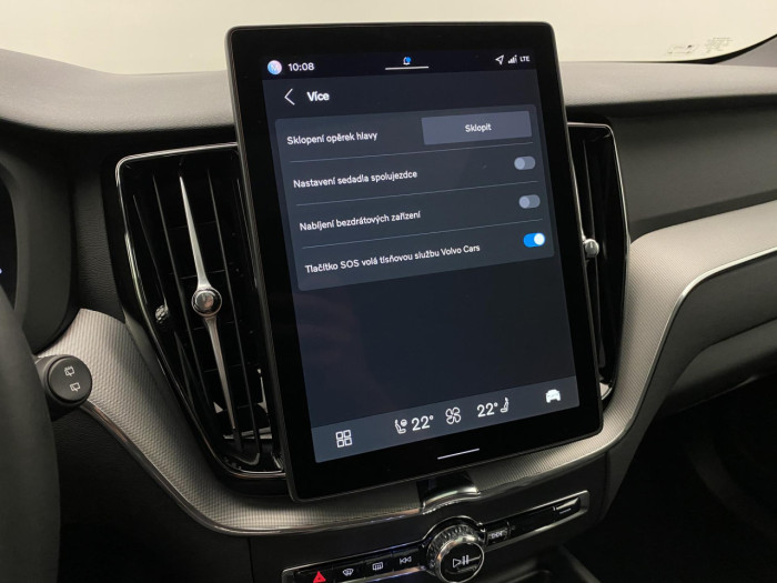 Volvo XC60 T6 AWD AUT PLUS BLACK EDITION na operativní leasing