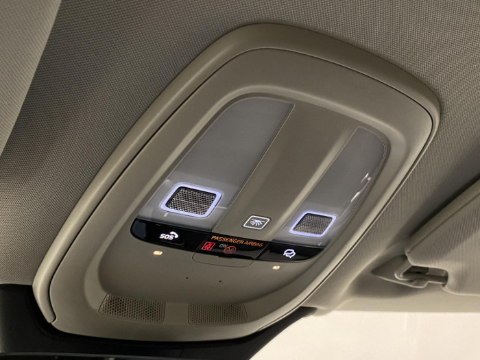 Volvo XC90 T8 AWD RECHARGE BRIGHT PLUS 7m na operativní leasing