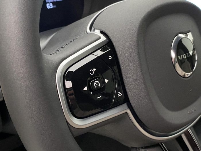 Volvo XC90 T8 AWD RECHARGE BRIGHT PLUS 7m na operativní leasing