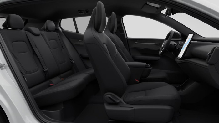 Volvo EX30 P5 LONG RANGE ELETRIC PLUS na operativní leasing