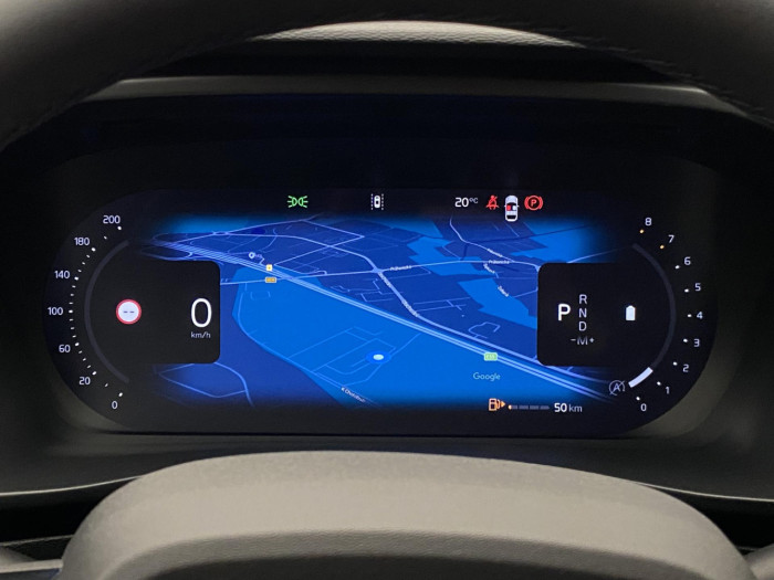 Volvo XC40 B3 AUT DARK PLUS na operativní leasing