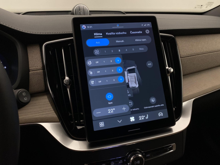 Volvo XC90 T8 AWD RECHARGE BRIGHT PLUS 7m na operativní leasing