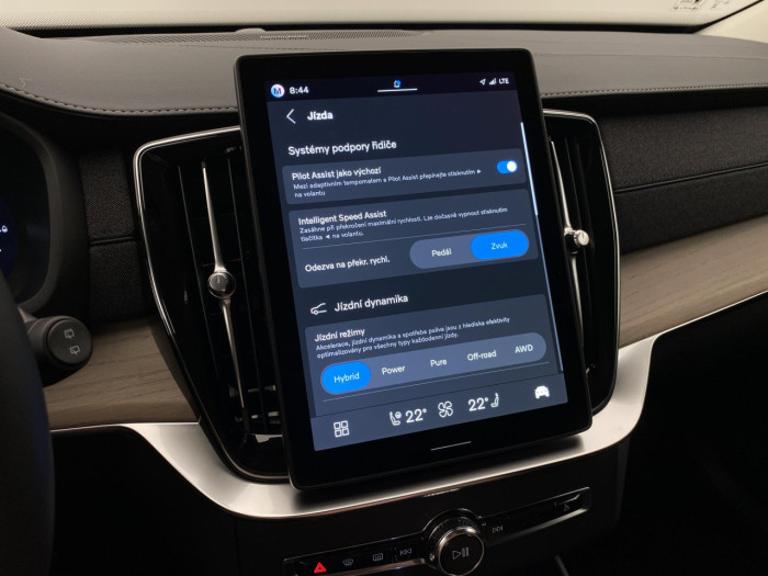 Volvo XC90 T8 AWD RECHARGE BRIGHT PLUS 7m na operativní leasing