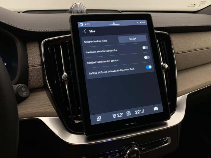 Volvo XC90 T8 AWD RECHARGE BRIGHT PLUS 7m na operativní leasing