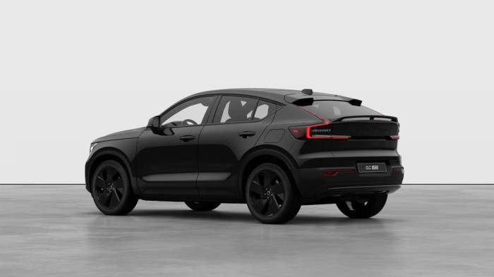 Volvo EC40 PURE ELECTRIC BLACK EDITION Edition na operativní leasing