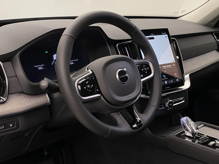 Volvo XC90 T8 AWD RECHARGE BRIGHT PLUS 7m na operativní leasing