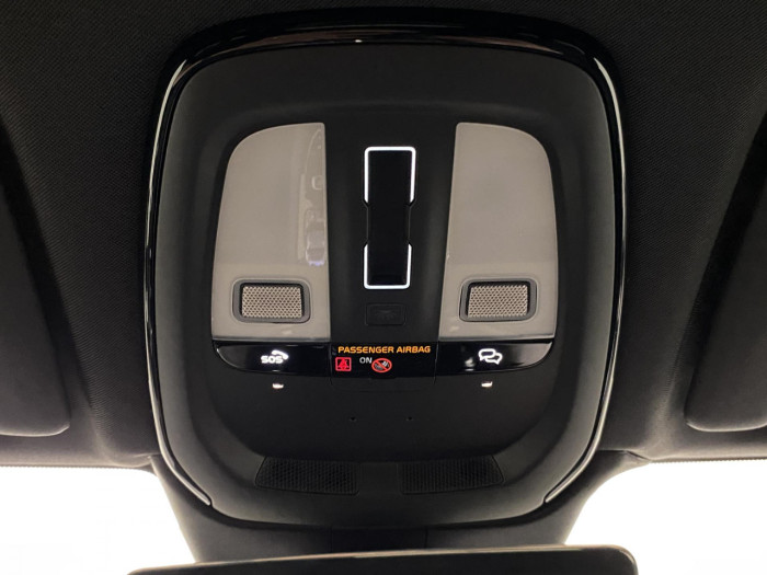 Volvo XC60 T6 AWD AUT PLUS BLACK EDITION na operativní leasing